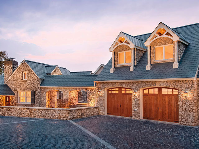 ユニバーサルジャパン