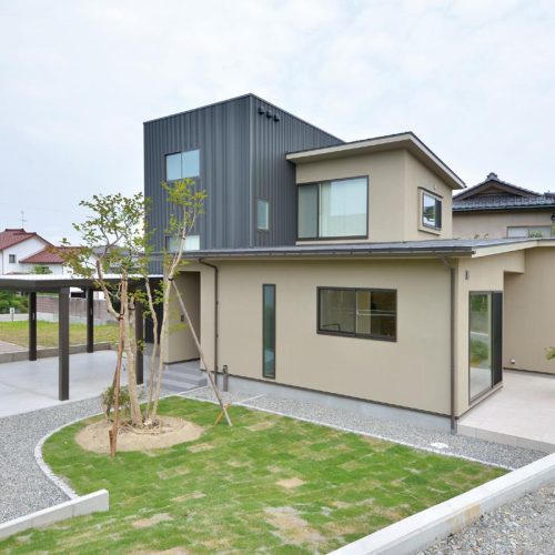 S様邸　空間を有効に使った木のぬくもりあふれるモダンスタイルのお家