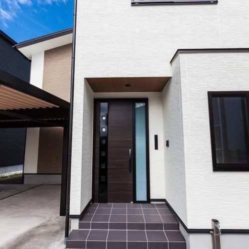 M様邸　スマート×コンパクトな10kw太陽光発電搭載のお家