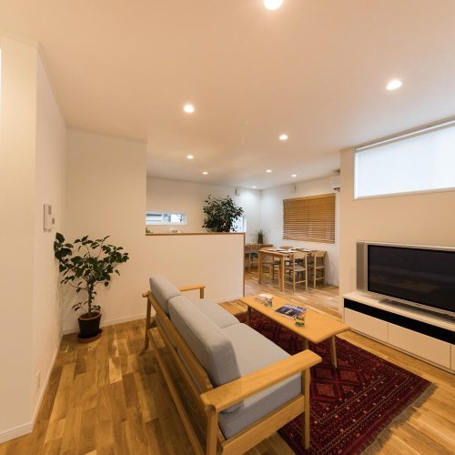 M様邸　ほっこり家族のゼロエネ住宅【大容量太陽光発電(11.2kw)搭載のZEH住宅】