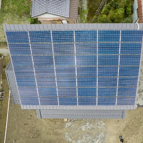 S様邸　八尾　太陽光パネルと回遊性のある廊下と家事ラク間取りの広々二世帯住宅