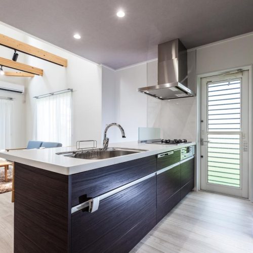 M様邸　スマート×コンパクトな10kw太陽光発電搭載のお家