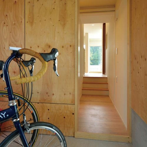 S様邸　空間を有効に使った木のぬくもりあふれるモダンスタイルのお家