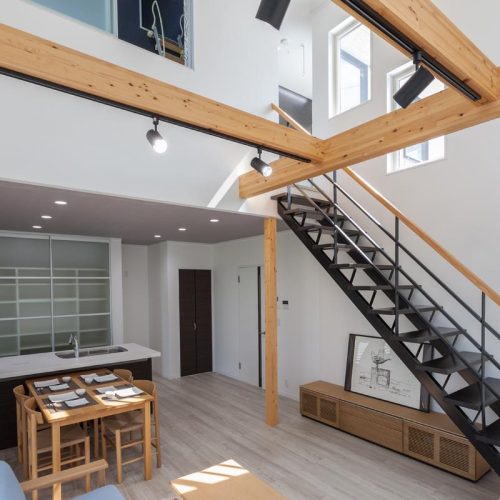 M様邸　スマート×コンパクトな10kw太陽光発電搭載のお家