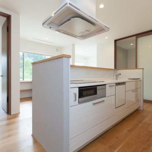 S様邸　空間を有効に使った木のぬくもりあふれるモダンスタイルのお家