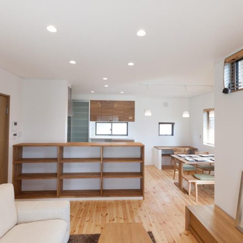 O様邸　上手に空間を利用した大屋根の家