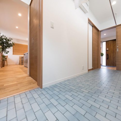 M様邸　ほっこり家族のゼロエネ住宅【大容量太陽光発電(11.2kw)搭載のZEH住宅】