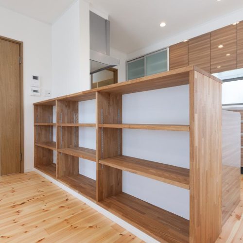 O様邸　上手に空間を利用した大屋根の家