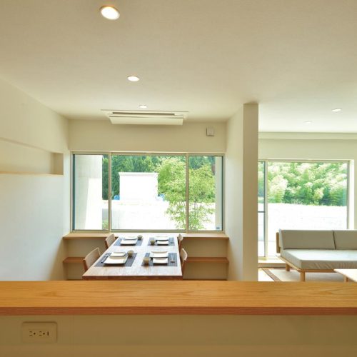 S様邸　空間を有効に使った木のぬくもりあふれるモダンスタイルのお家