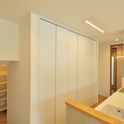 S様邸　空間を有効に使った木のぬくもりあふれるモダンスタイルのお家