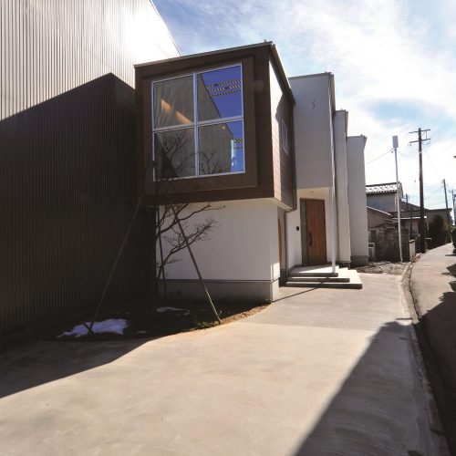 M様邸　狭小地に建つお客様こだわりの住宅です。