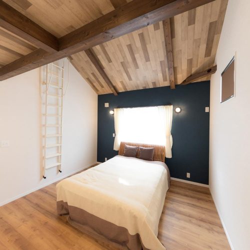 T様邸　ビルトインガレージのあるアメリカンヴィンテージの家