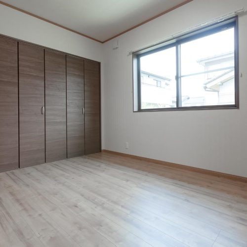 S様邸　八尾　太陽光パネルと回遊性のある廊下と家事ラク間取りの広々二世帯住宅