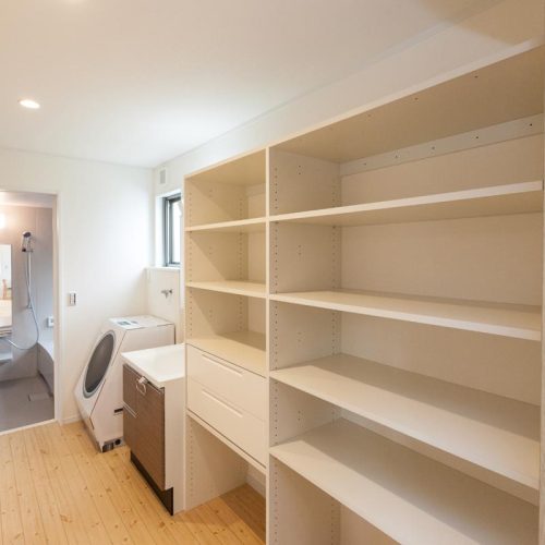 O様邸　上手に空間を利用した大屋根の家