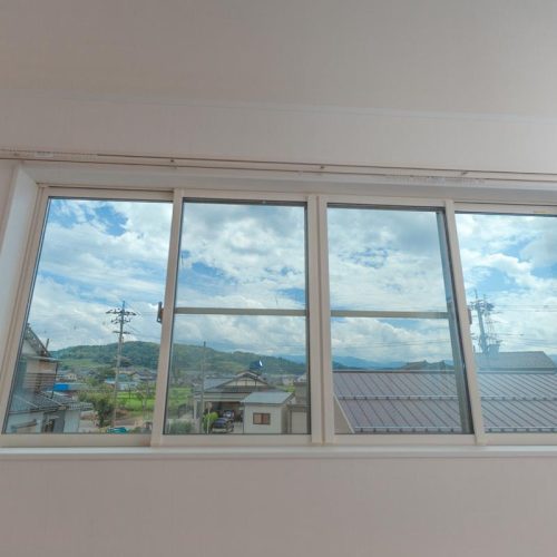 S様邸　八尾　太陽光パネルと回遊性のある廊下と家事ラク間取りの広々二世帯住宅