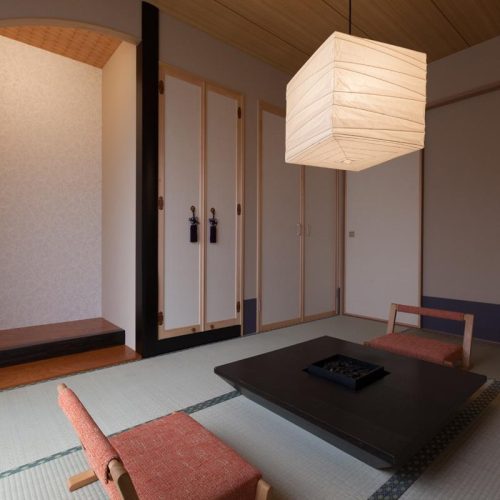 O様邸　上手に空間を利用した大屋根の家