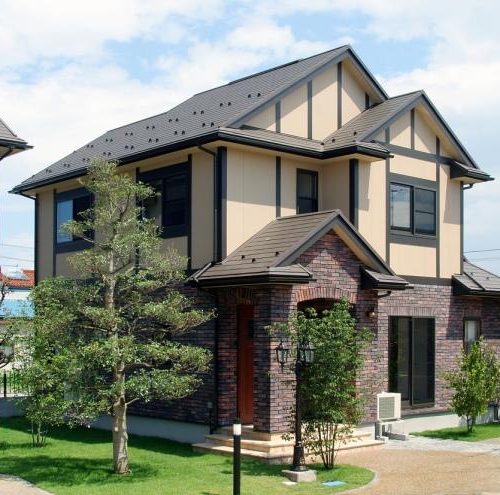 洋風な家_英国テューダースタイルの家