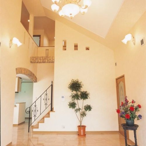 洋風な家_南仏の自由と温もりに溢れた暮らし