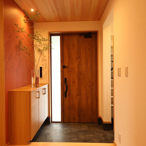 O様邸「コンパクトな敷地で豊かに暮らす、ガレージのある家」