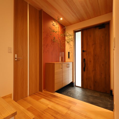 O様邸「コンパクトな敷地で豊かに暮らす、ガレージのある家」