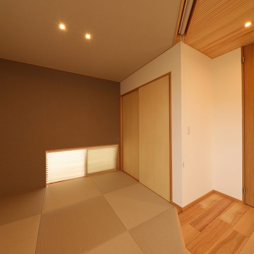 O様邸「コンパクトな敷地で豊かに暮らす、ガレージのある家」