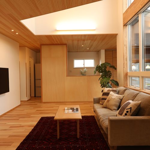 O様邸「コンパクトな敷地で豊かに暮らす、ガレージのある家」