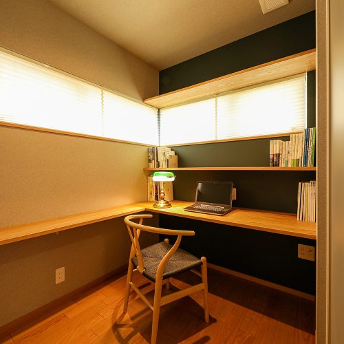 O様邸「コンパクトな敷地で豊かに暮らす、ガレージのある家」