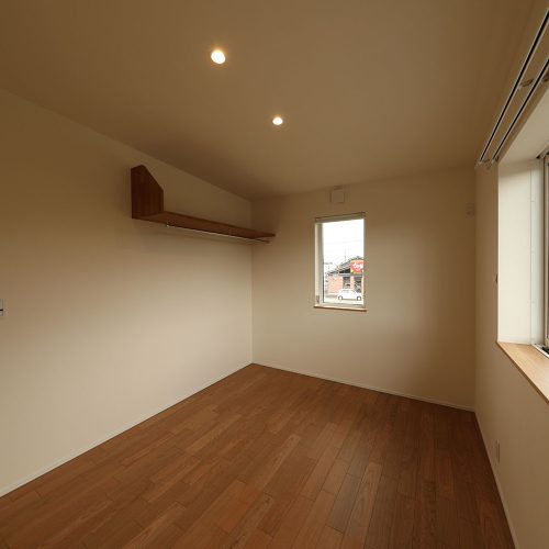 O様邸「コンパクトな敷地で豊かに暮らす、ガレージのある家」