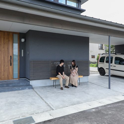 O様邸「コンパクトな敷地で豊かに暮らす、ガレージのある家」