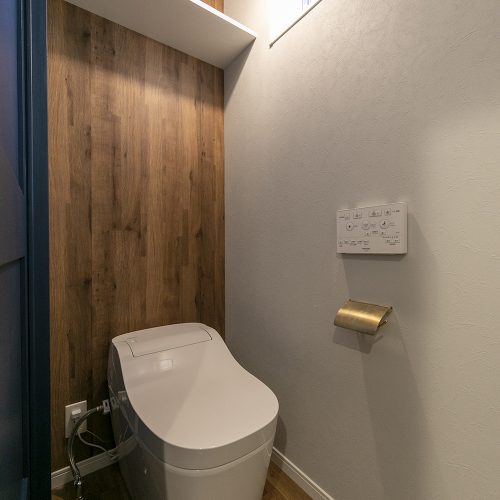 施工事例　I様邸　白い外観と三角屋根がかわいい住まい