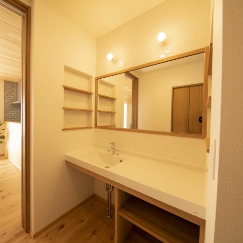 施工事例　Y様邸　本好き家族の日常を愉しむHyggeな家